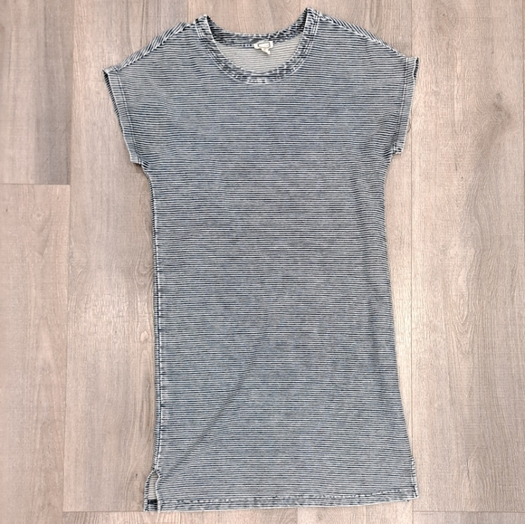 MO:VINT Striped Chambray Shift Dress - Picture 2 of 4